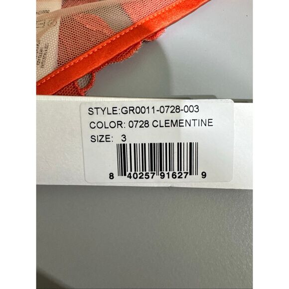 Fleur Du Mal NWT Lily Embroidered Garter Belt Clementine Size 3(Medium) - Picture 5 of 6